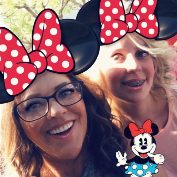 Meet your Posher, Michele - Picture 3 of 4